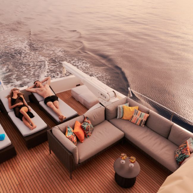 Navetta 26 Friend's Boat_Sundeck_Lounges_YACHT IN