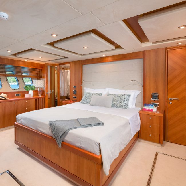 QUANTUM_Master_cabin1_Yacht IN